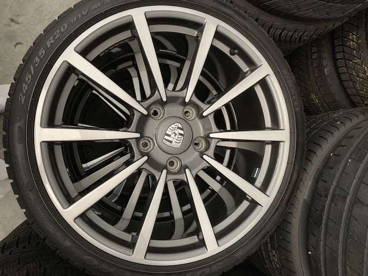 Porsche 991.1 20 Zoll Carrera Classic Winter C2 S Heck Winter DOT2018 und 2019