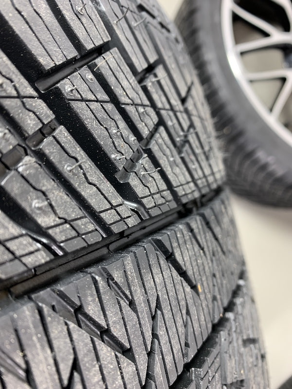 Porsche 991.2 20 Zoll GTS Turbo S Winter Räder Michelin 8mm