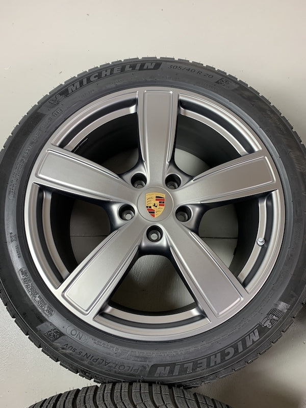 Porsche Cayenne Coupe 20 Zoll E3 9Y0 Sport Classic PLATINUM Winter