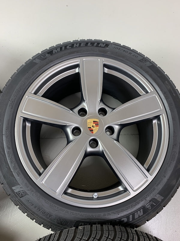 Porsche Cayenne Coupe 20 Zoll E3 9Y0 Sport Classic PLATINUM Winter
