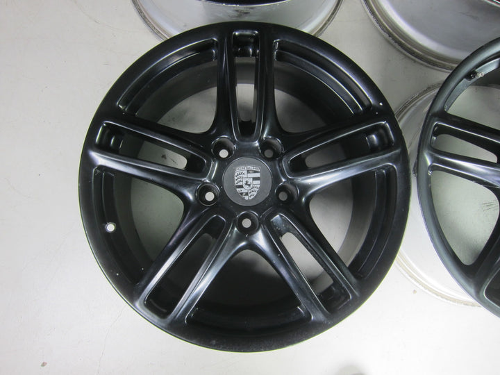 Porsche Panamera 19 Zoll 970 Turbo Felgen mattschwarz zum Lackieren