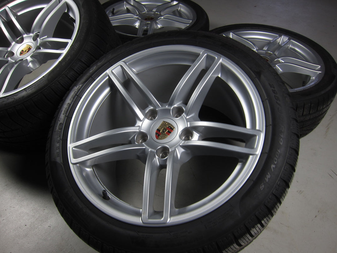 Porsche 991 19 Zoll Carrera V Allrad Winter DOT2012 Pirelli C4 4S TOPZUSTAND