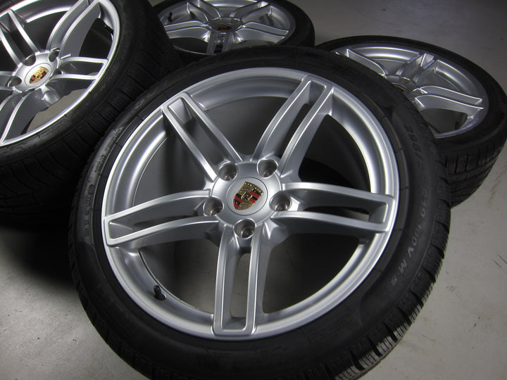 Porsche 991 19 Zoll Carrera V Allrad Winter DOT2012 Pirelli C4 4S TOPZUSTAND