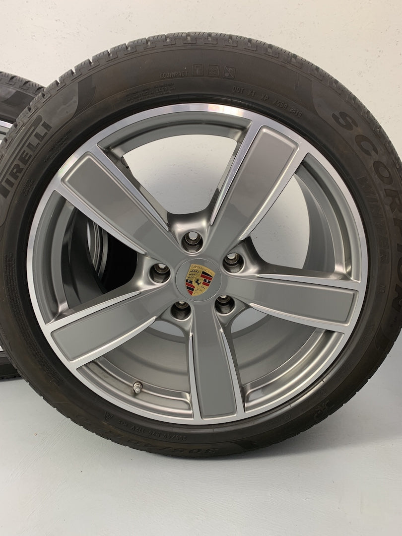Porsche Cayenne 20 Zoll E3 9Y0 Sport Classic Winterräder Pirelli DOT2021