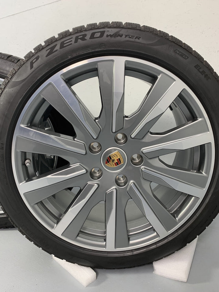 Porsche Taycan J1 II 20 Zoll Tequipment Design Winterräder Pirelli 2024 7mm