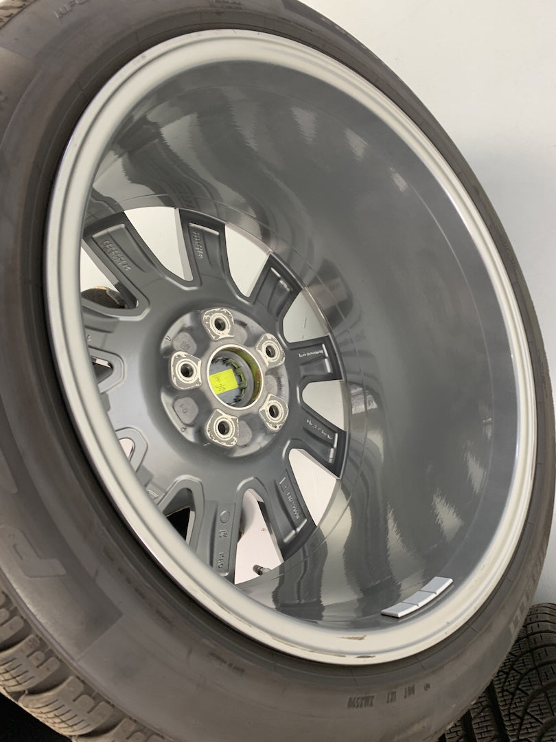 Porsche Taycan J1 II 20 Zoll Tequipment Design Winterräder Pirelli 2024 7mm
