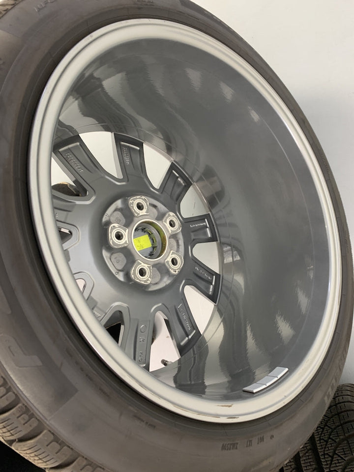 Porsche Taycan J1 II 20 Zoll Tequipment Design Winterräder Pirelli 2024 7mm