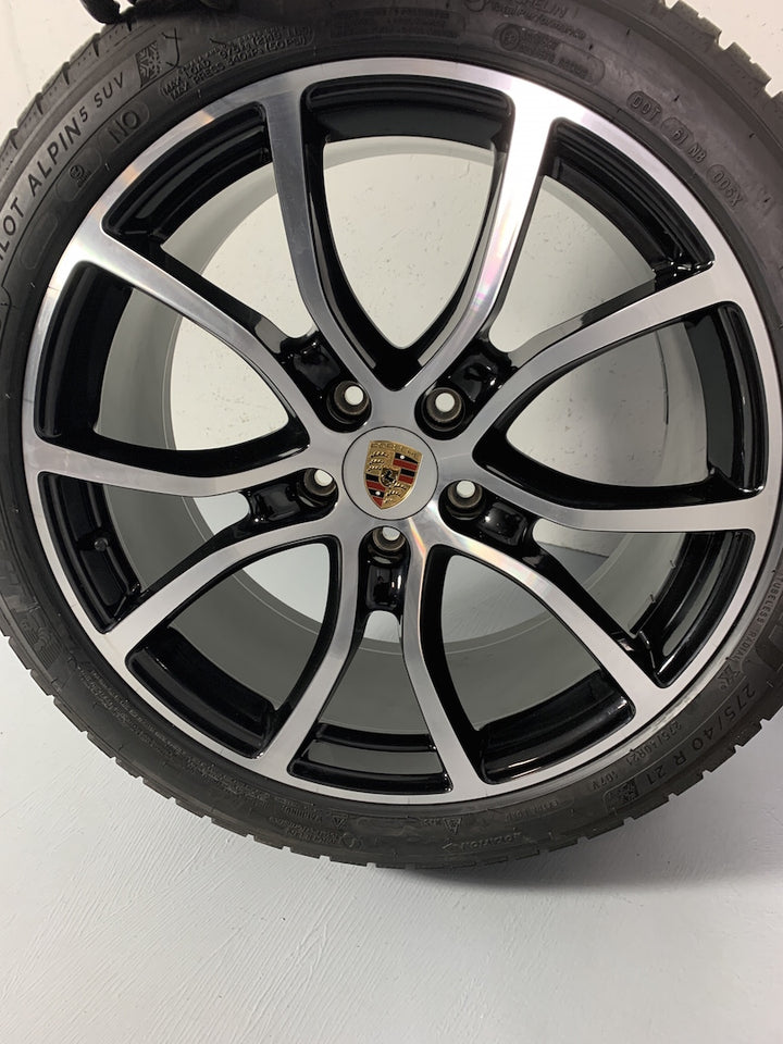 Porsche Cayenne Coupe E3 I 21 Zoll Exclusive Design Winter Michelin NEUER RADSATZ