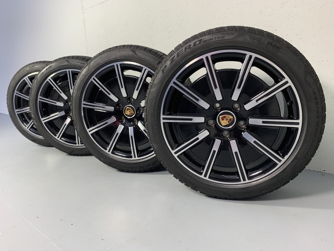 Porsche Taycan 20 Zoll Sport Aero Winterräder 4S Turbo S NUR 900KM GOODYEAR