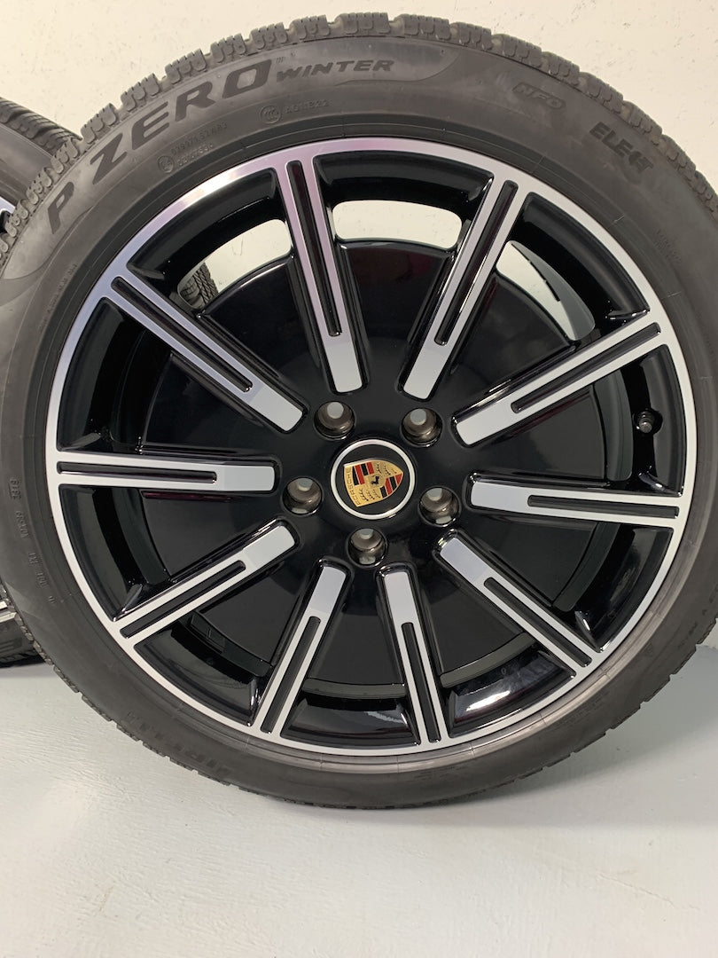 Porsche Taycan 20 Zoll Sport Aero Winterräder 4S Turbo S NUR 900KM GOODYEAR