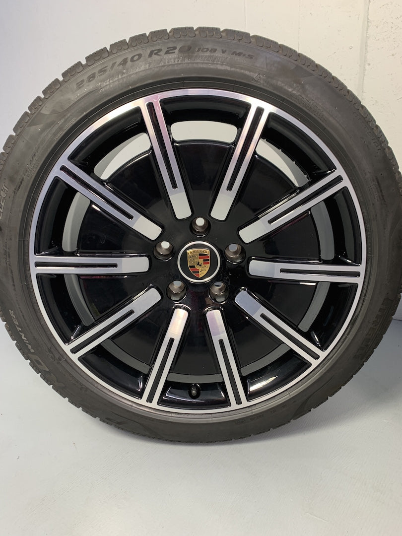 Porsche Taycan 20 Zoll Sport Aero Winterräder 4S Turbo S NUR 900KM GOODYEAR
