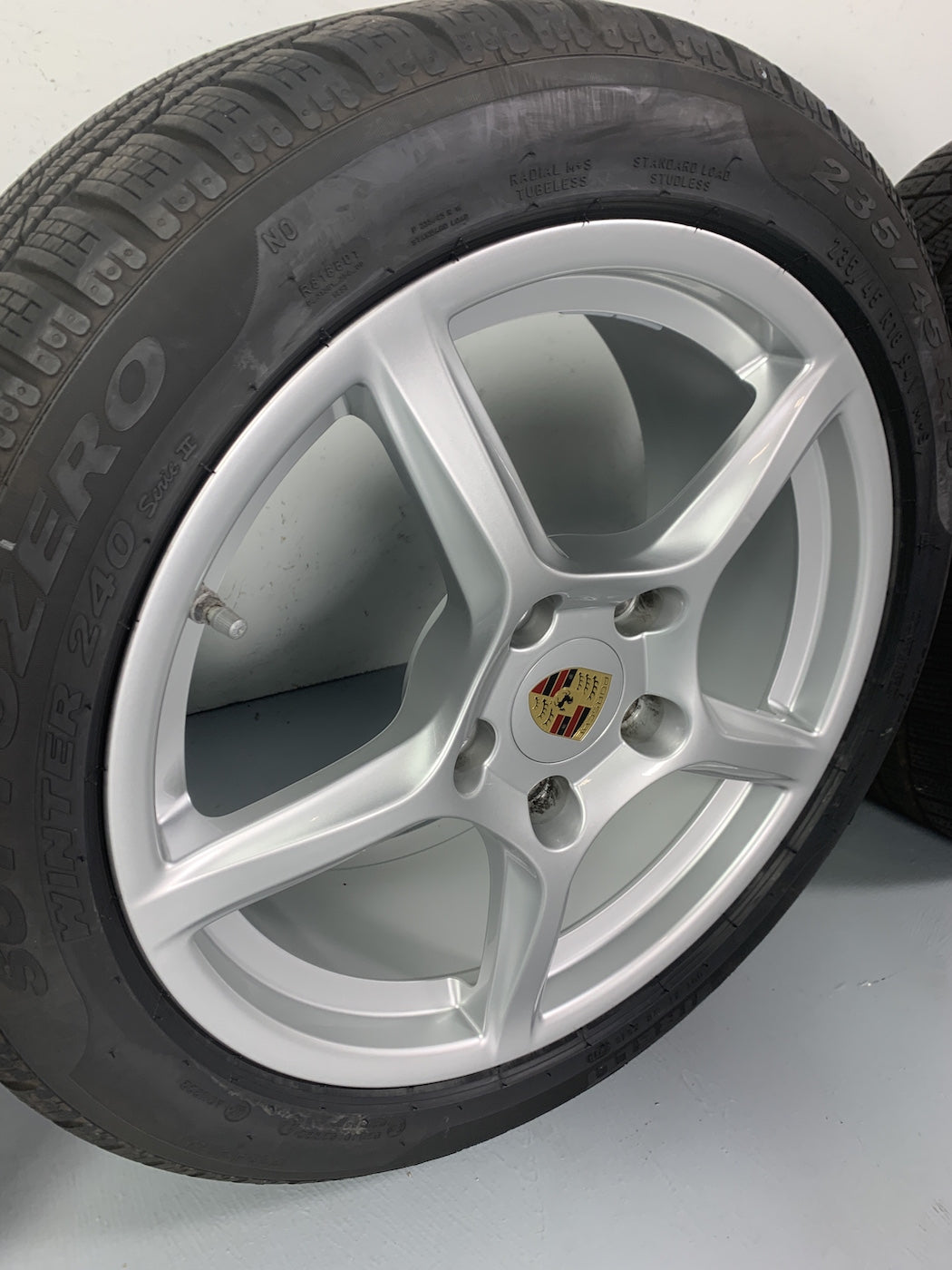 Porsche Boxster 18 Zoll 718 982 PIRELLI Winter Räder NEU DOT2023 150KM